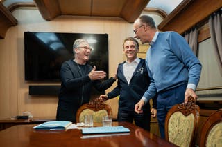PM Keir Starmer meets with French president Emanuel Macron and German chancellor Friedrich Merz onboard a train to Kyiv
